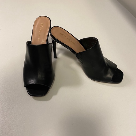 BCBG black leather mules - Picture 2 of 6